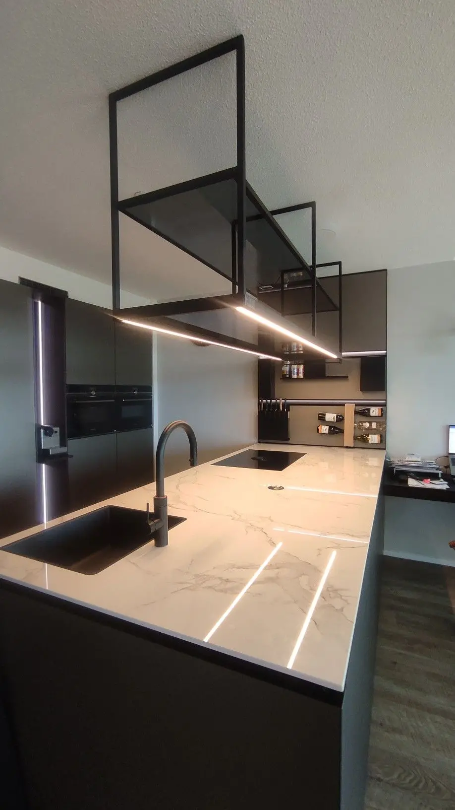 Thiết kế nội thất phòng bếp phong cách hiện đại