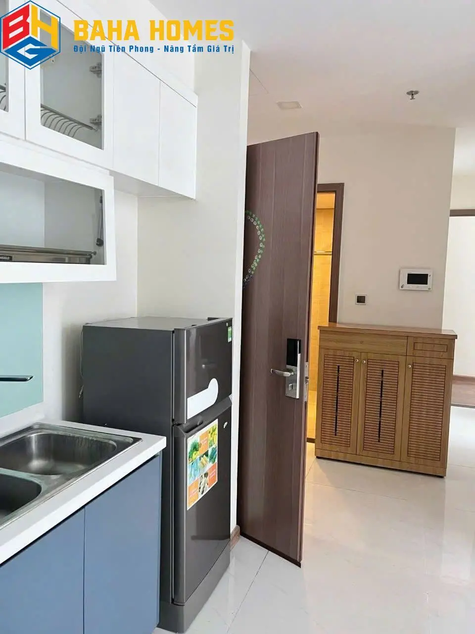 Thiết kế cửa và tủ giày căn hộ 2 phòng ngủ