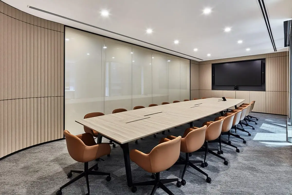 Thi công phòng họp cho tập đoàn lớn